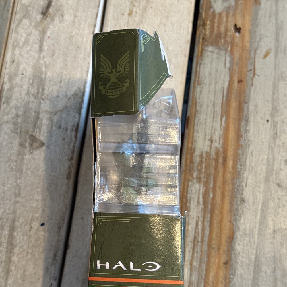 Halo Infinite Master Chief Figure 4.5" Assault Rifle-Series 2 New Box Damaged - Picture 8 of 13